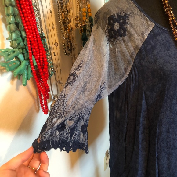 NWOT BKE Navy Layering Top - Picture 3 of 4